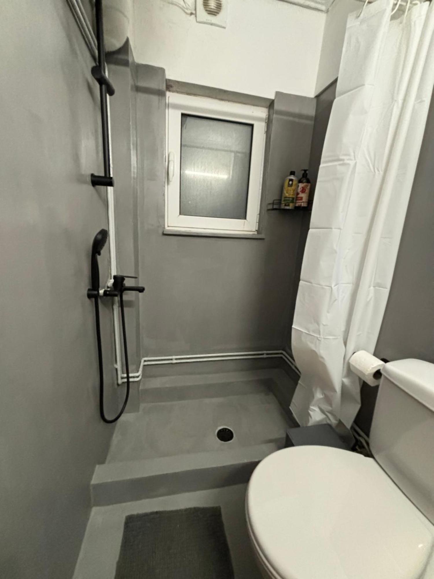 Jacuzzi Studio Close To Athens Airport!! パリニ エクステリア 写真