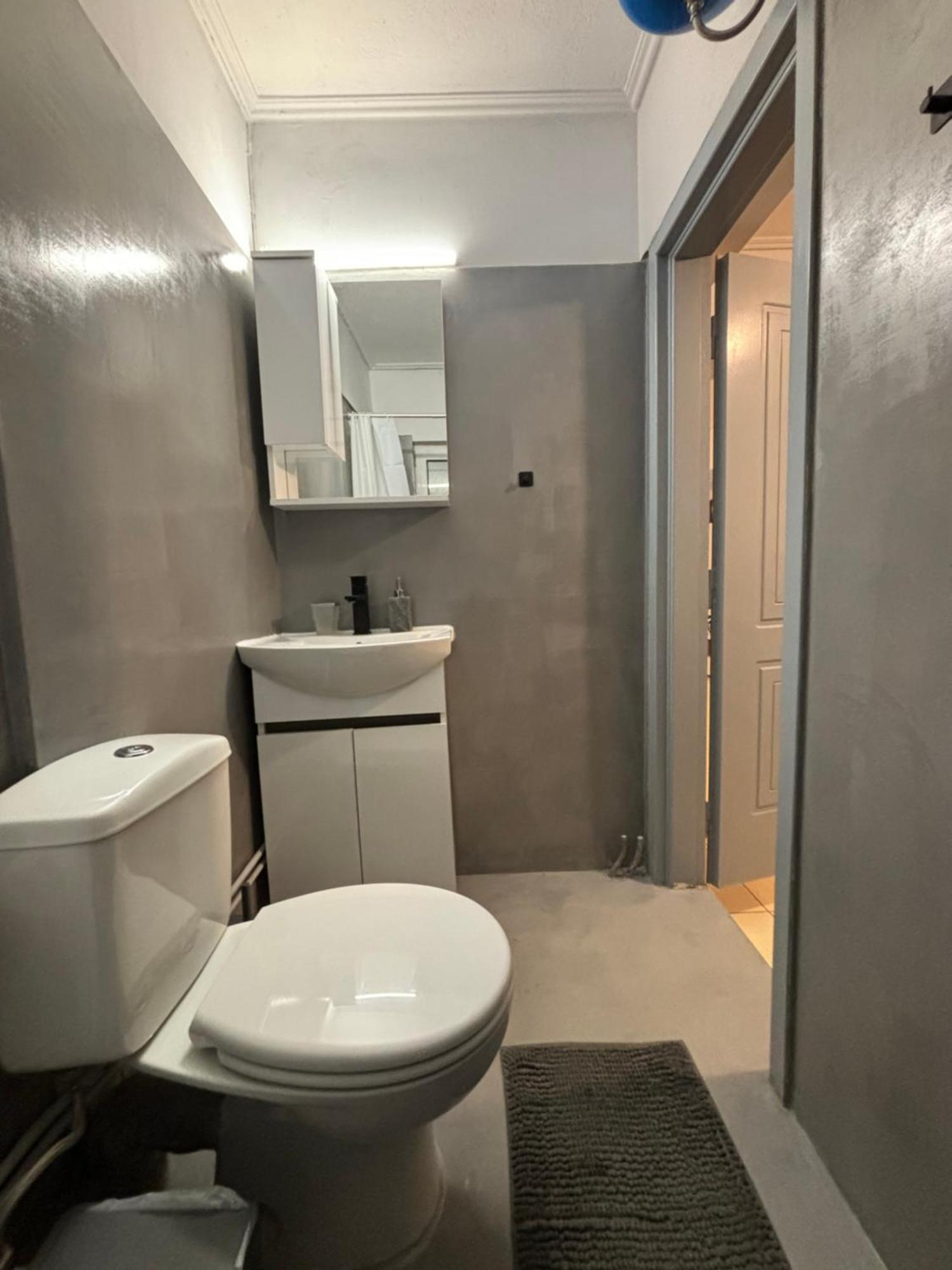 Jacuzzi Studio Close To Athens Airport!! パリニ エクステリア 写真